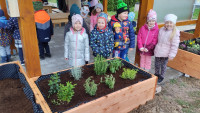 /album/fotogaleria-aktivita-c-4-edukacne-enviromentalne-aktivity-v-enviroucebni/1714036520596-1-jpg/