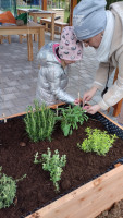 /album/fotogaleria-aktivita-c-4-edukacne-enviromentalne-aktivity-v-enviroucebni/1714036520483-1-jpg/