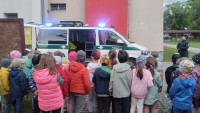 /album/fotogaleria-navsteva-policie-v-materskej-skole/1009292162-jpg/