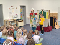 /album/fotogaleria-divadielko-princezna-rozmarina-v-materskej-skole/1000021168-jpg/