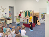 /album/fotogaleria-divadielko-princezna-rozmarina-v-materskej-skole/1000021167-jpg/